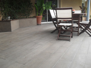 Set di 40 pietre di copertura diritte in legno - 60 x 2,5 x 33 cm + 4 pietre di copertura angolari per piscina - 45 x 2,5 x 45 c
