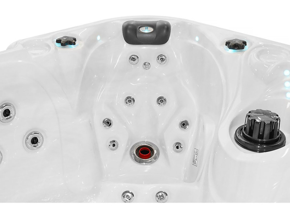 Spa " Pleasure " - 4 posti + 1 reclinabile - 2,15 x 2,00 x 0,91 m