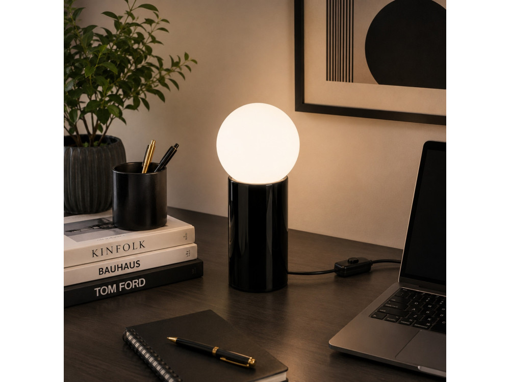 Lampada da tavolo in metallo "Polo" - 15 x 15 x 35 cm - Nera