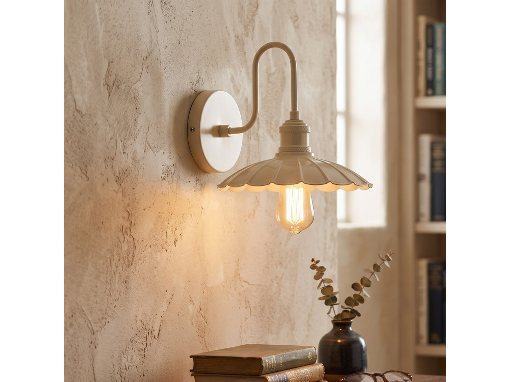 Applique da parete in metallo "Volan" - 25 x 30 cm - Beige