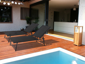 Set di 2 lettini prendisole in metallo "Sublima" - 180 x 54 x 104 cm - Nero 2