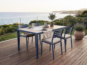 Tavolo da giardino in metallo finto legno "Tossa" - 160 x 90 x 75 cm - Marrone 2